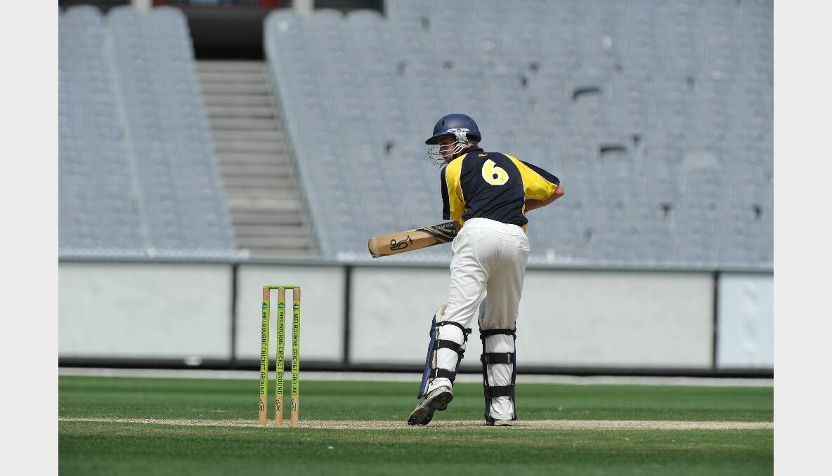 Victorian under-18 boys championship final at the MCG. Central Highlands v South East Bay Side Breakers. Patrick McKenna goes out. PICTURE: LACHLAN BENCE