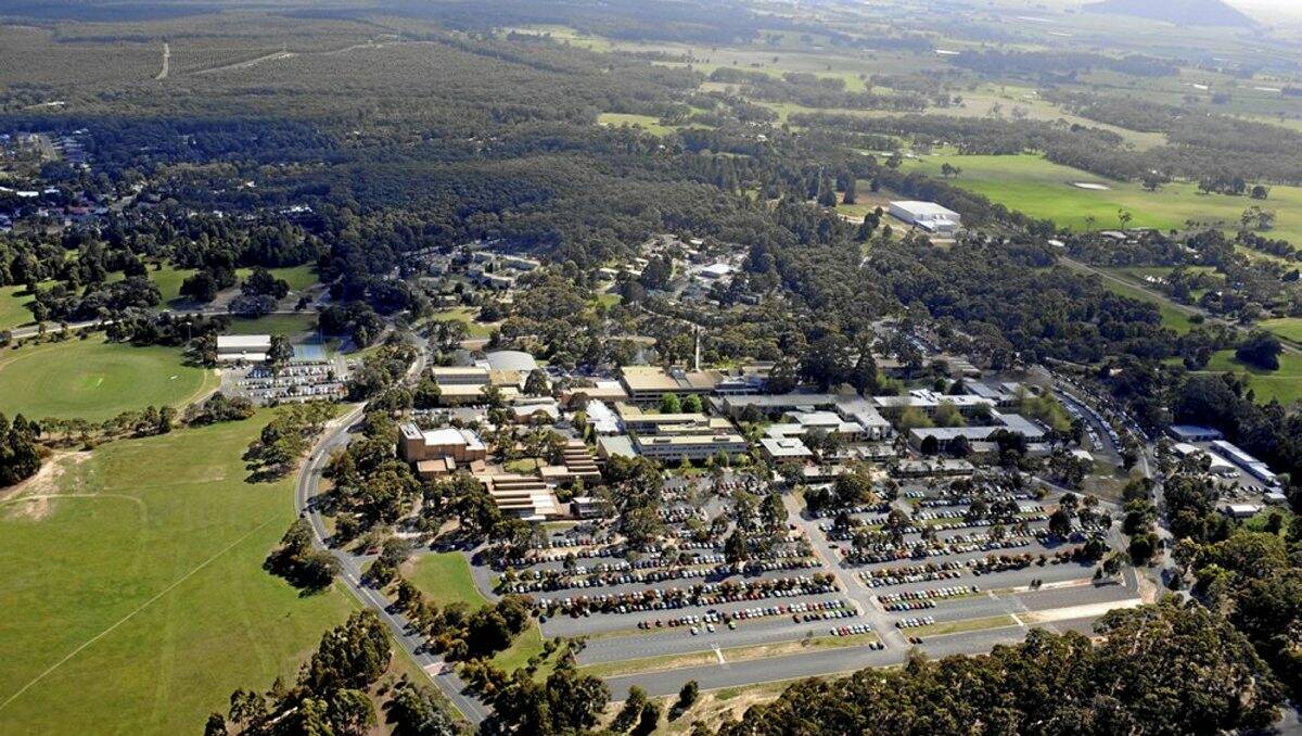 University of Ballarat to become Federation University Australia 