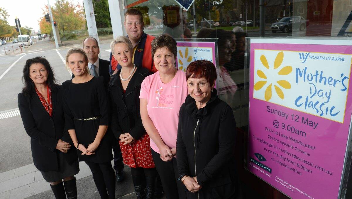 Ready for the Mother’s Day Classic are Ballarat City Councillor Samantha McIntosh, Jacinta Rivett (UFS), Richard Hayden (Hayden Real Estate), Lisa Hayden (Hayden Real Estate), Paul Tudorovic (Athletes Foot), Mother’s Day Classic Organising Committee member Anita Zuell and Erika Hooley (Gems & Jewels).